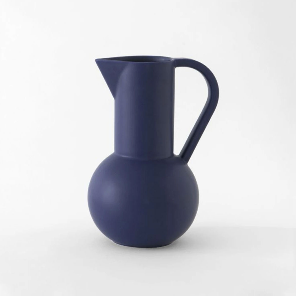 RAAWII Grande carafe STOM jug Blue